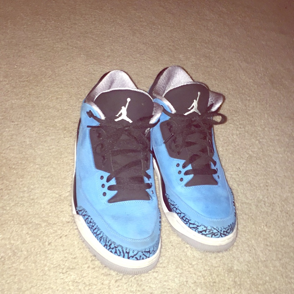 Air Jordan 3s